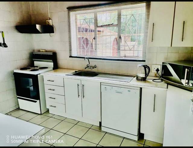 4 BEDROOM HOUSE FOR SALE IN VANDERBIJLPARK CW 6